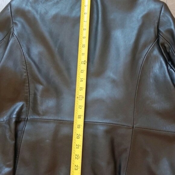 Preston & York Elegant Black Leather Jacket - Picture 13 of 13